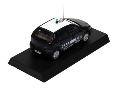 DeAgostini | M 1:43 | FIAT Punto SX - Carabinieri / Air Force Military (1999)