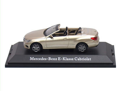 Kyosho | M 1:43 | MERCEDES BENZ  E - Class Cabriolet (C207) ( 2009-2010 )