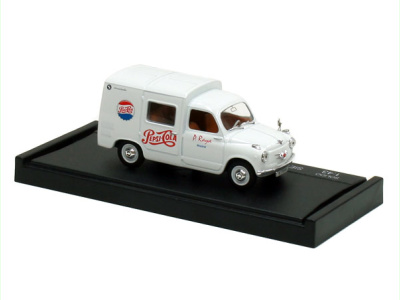 Solido | M 1:43 | SIETA Formichetta Base 600 - P.Raya Madrid (1961)