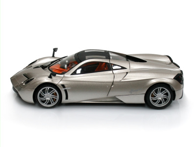 Mondo Motors | M 1:18 | PAGANI Huayra (2011-)