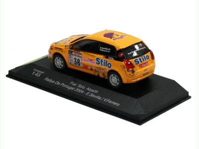 Cararama / Hongwell | M 1:43 | FIAT Stilo Abarth #38 Rallye De Portugal (2004) - E.Sevilla / V.Ferrero