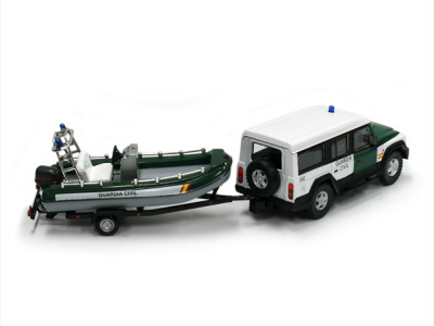 Mondo Motors | M 1:43 | IVECO Massif + boat - Guardia Civil