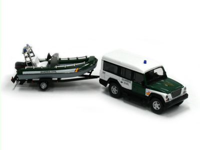 Mondo Motors | M 1:43 | IVECO Massif + boat - Guardia Civil