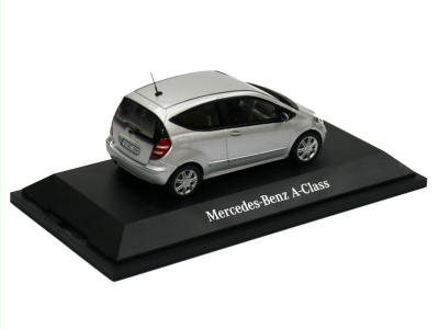 Autoart | M 1:43 | MERCEDES BENZ A class (2005)