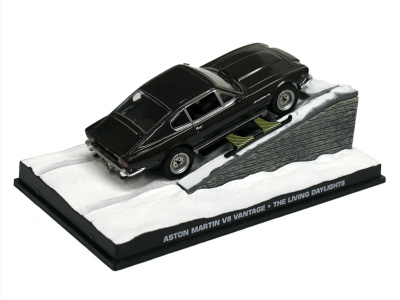 Eaglemoss Publications | M 1:43 | ASTON MARTIN V8 Vantage - James Bond Series "The Living Daylights"