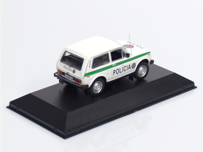 IXO IST | M 1:43 | VAZ 2121 Lada Niva - Polícia SR (1993)