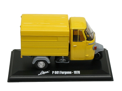 Hachette | M 1:32 | PIAGGIO Ape P601 Furgone (1978)