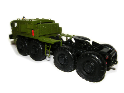 Start Scale Models | M 1:43 | MAZ 537G