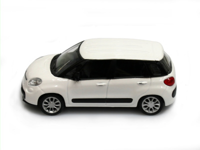 Mondo Motors | M 1:43 | FIAT Nuova 500 L (2012)