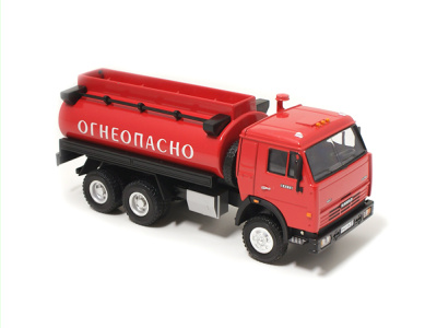 Bauer | M 1:43 | KAMAZ 54115 Cisterna "Огнеопасно"