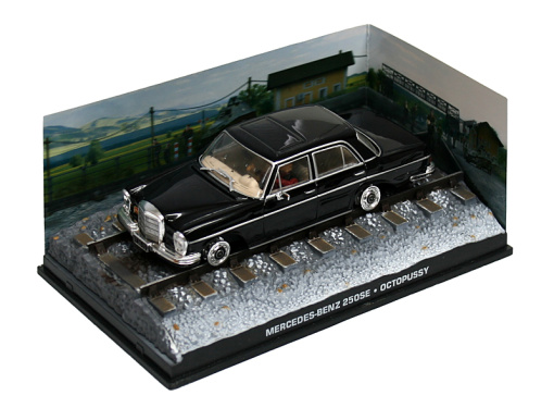 MERCEDES-BENZ 250 SE - James Bond Series "Octopussy"