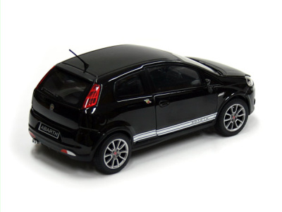 Mondo Motors | M 1:24 | FIAT Grande Punto Abarth (2008)