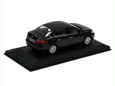 Norev | M 1:43 | RENAULT Fluence (2010)