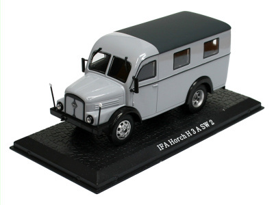 Atlas | M 1:43 | IFA Horch H3 A SW 2 - Kastenwagen (1950–1958)