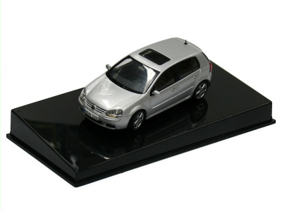 Autoart | M 1:43 | VOLKSWAGEN Golf V. (2003)