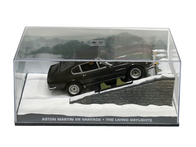 Eaglemoss Publications | M 1:43 | ASTON MARTIN V8 Vantage - James Bond Series "The Living Daylights"