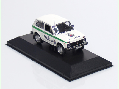 IXO IST | M 1:43 | VAZ 2121 Lada Niva - Polícia SR (1993)