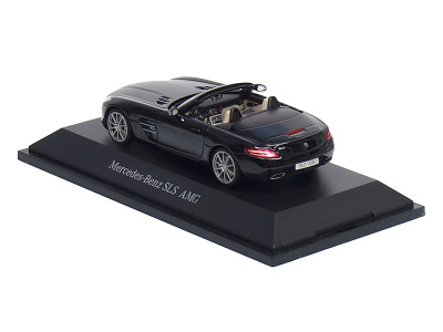 Schuco | M 1:43 | MERCEDES BENZ SLS AMG Roadster ( 2011 )