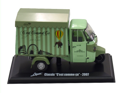 Hachette | M 1:32 | PIAGGIO Ape Classic "C'est comme ça" (2007)