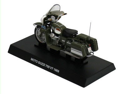 DeAgostini | M 1:24 | MOTO GUZZI 700 V7 - Polizia Stradale (1969)