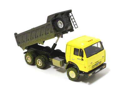 Bauer | M 1:43 | KAMAZ 54115 Vyklápač "Самосвал"