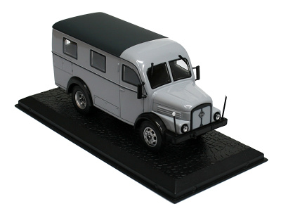 Atlas | M 1:43 | IFA Horch H3 A SW 2 - Kastenwagen (1950–1958)