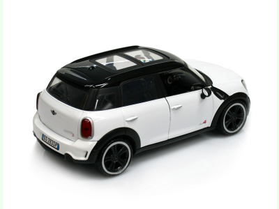 Mondo Motors | M 1:24 | MINI Countryman (2010-)