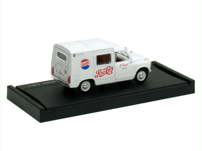 Solido | M 1:43 | SIETA Formichetta Base 600 - P.Raya Madrid (1961)