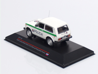 IXO IST | M 1:43 | VAZ 2121 Lada Niva - Polícia SR (1993)