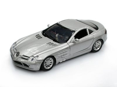 Mondo Motors | M 1:24 | MERCEDES BENZ SLR McLaren (2003-2010)