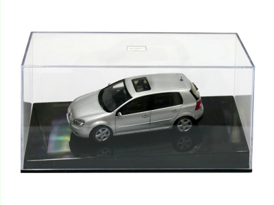 Autoart | M 1:43 | VOLKSWAGEN Golf V. (2003)