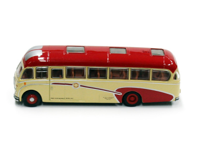 Exclusive First Editions | M 1:76 | BEDFORD SB Vega Coach (1957)