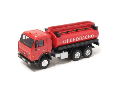 Bauer | M 1:43 | KAMAZ 54115 Cisterna "Огнеопасно"